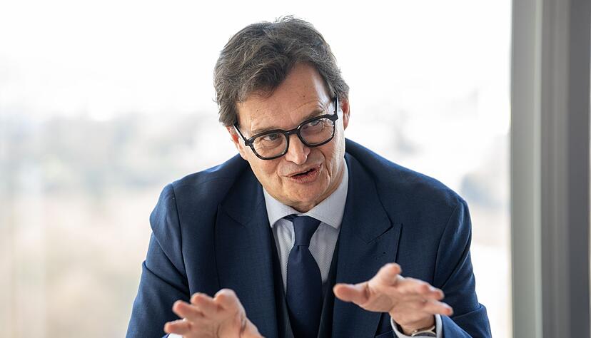 Seine Beh&ouml;rde erkenne Zusammenh&auml;nge, Strukturen und Hinterm&auml;nner &uuml;ber Grenzen hinweg, erl&auml;utert der designierte EU-Staatsanwalt Andr&eacute;s Ritter.