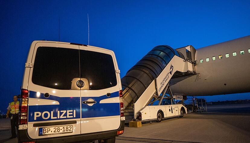 Bei der Abschiebung von Straft&auml;tern nach Afghanistan im August 2024 setzte die Bundesregierung auf die Unterst&uuml;tzung des Emirats Katar. (Archivfoto)
