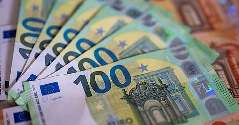 Mit gro&szlig;en Geldsummen kennt sich die V-Bank aus. Die M&uuml;nchner sind eine Bank f&uuml;r Verm&ouml;gensverwalter, Family Offices und Stiftungen.