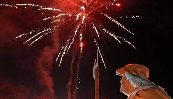 Effektvoller Abschluss des Rathaussturms: ein Feuerwerk.