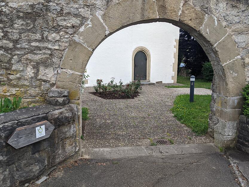 Pilgerweg zwischen Weißbach und Crispenhofen Pilgerweg zwischen Weißbach und Crispenhofen