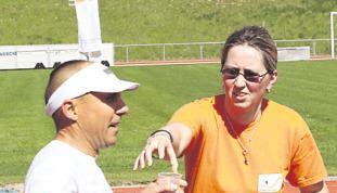 Nachfassen: Wasser ist wichtig in einem hei&szlig;en Rennen.