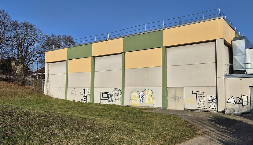 An der S&uuml;dseite der Eichbotthalle soll ein vierter Hallenteil entstehen.