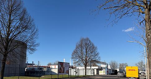 Der Unfall, bei dem sich das dreij&auml;hrige M&auml;dchen schwer verletzte, geschah am Sonntag in einer Waschanlage in der Gottlieb-Daimler-Stra&szlig;e.