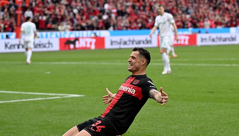 Mittelfeld-Stratege Granit Xhaka erhöhte aus der Distanz auf 2:0.