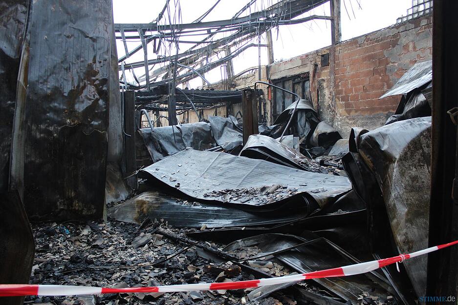 Millionenschaden bei Hallenbrand in Heilbronn