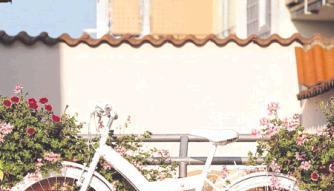 F&auml;llt auf: Ab sofort gibt es im D&auml;chle eine Aufladestation f&uuml;r E-Bikes.