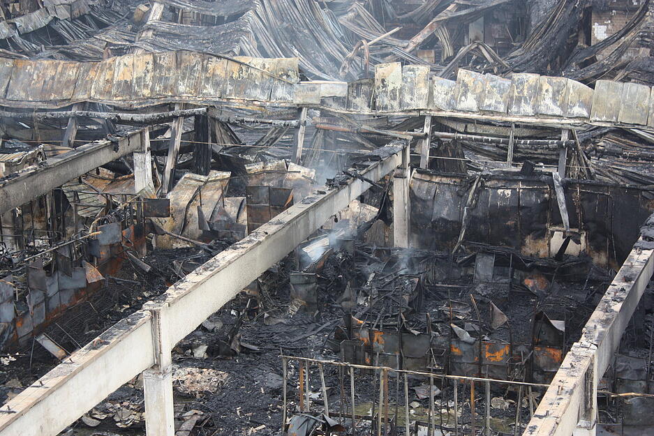 Großbrand in Mosbach-Neckarelz – Millionenschaden in Einkaufscenter