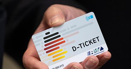 Der Verband Deutscher Verkehrsunternehmen (VDV) warnt vor einem Aus des Deutschlandtickets.