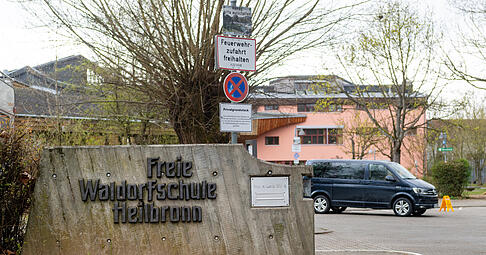 Ist das Vertrauen zu den Eltern gest&ouml;rt, kann den Kindern an einer Waldorfschule gek&uuml;ndigt werden.