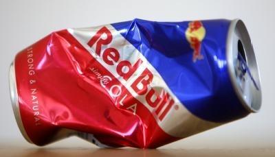 Nach dem Fund von Kokainspuren in der Cola von Red Bull haben mehrere Bundesl&auml;nder das Getr&auml;nk aus dem Verkehr gezogen. (Bild: dpa)