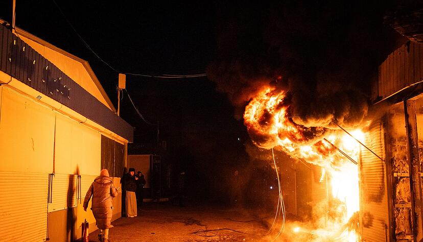 Russische Drohnenangriffe trafen in der Nacht erneut ukrainische St&auml;dte.
