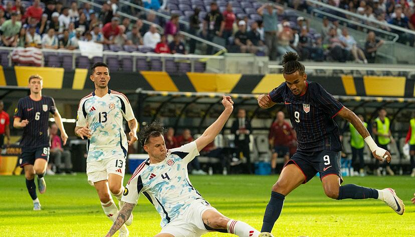 Der Ex-Kölner Damions Downs ist auf Leihbasis zum Hamburger SV gewechselt. (Archivbild) Der Ex-Kölner Damions Downs ist auf Leihbasis zum Hamburger SV gewechselt. (Archivbild)