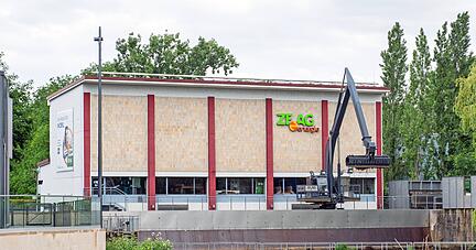 Das Wasserkraftwerk der Zeag am Neckar-Altarm soll in eine neue Gesellschaft zusammen mit der Stadt Heilbronn eingebracht werden.
Foto: Archiv/Berger