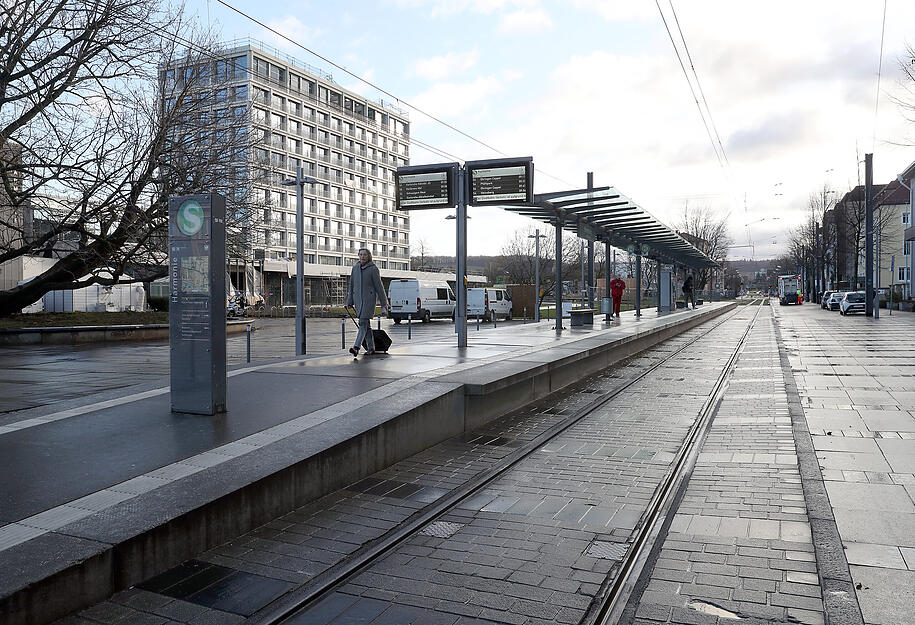 Auch an der S-Bahn-Haltestelle Harmonie ist nichts los.