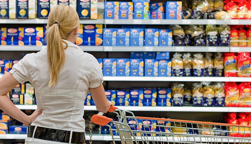 Welche Nudel hat die wenigsten Kalorien und die meisten Ballaststoffe? Darüber soll der Nutri-Score im Supermarkt aufklären.
Foto: Gina Sanders/stock.adobe.com