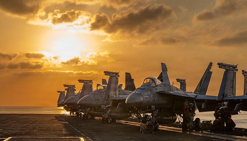 Im Iran l&auml;uft die Suche nach einem vermissten Besatzungsmitglied eines abgeschossenen Kampfjets. (Archivbild)