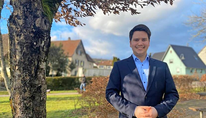 Hat sich in den vergangenen Wochen vertraut gemacht mit Jagsthausen: B&uuml;rgermeisterkandidat Marlon Schnur.