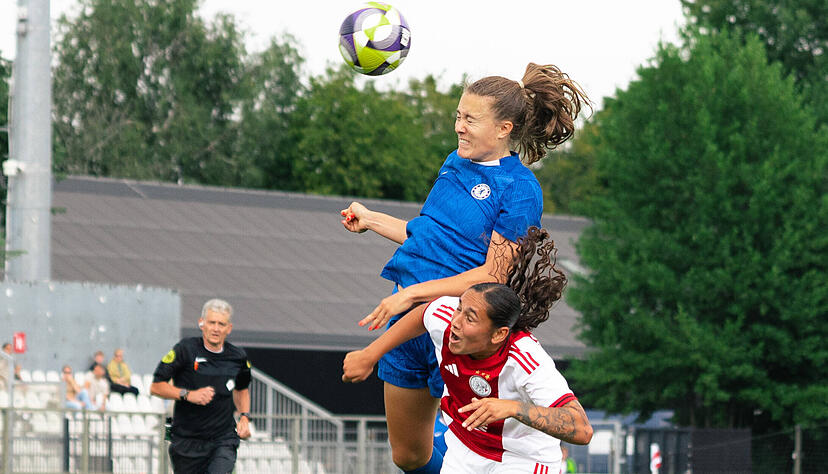 Lediglich in Testspielen wie in der Vorbereitung bei Ajax Amsterdam Vrouwen hat Mara Alber bisher das Trikot des FC Chelsea getragen.