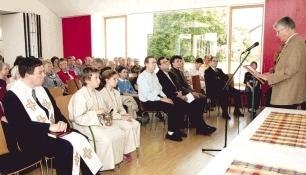 Der Vorsitzende des Bauausschusses Rainer Merkel lässt bei der Einweihung des neuen Hauses die Baugeschichte Revue passieren.Foto:Herterich Der Vorsitzende des Bauausschusses Rainer Merkel lässt bei der Einweihung des neuen Hauses die Baugeschichte Revue passieren.Foto:Herterich
