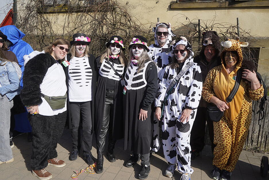 Narren feiern in Gundelsheim: Die besten Bilder vom Faschingsumzug