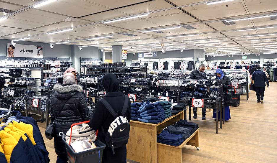 Die neue Woolworth-Filiale hat k&uuml;nftig t&auml;glich von 9 bis 20 Uhr ge&ouml;ffnet.