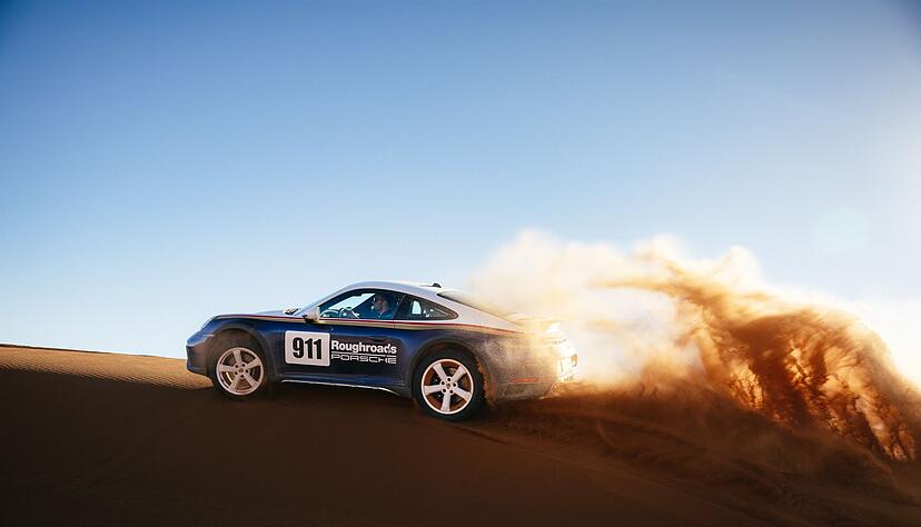 Profi auf sandigem Grund: Als Dakar bekommt der Porsche 911 mehr Bodenfreiheit und Allterrain-Reifen.