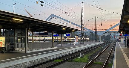 Pendler sind wegen des Streiks nach Möglichkeit auf andere Verkehrsmittel ausgewichen.