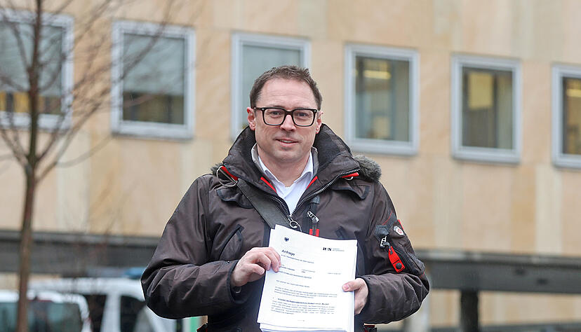 Stadtrat Alexander Lobm&uuml;ller (CDU) l&auml;sst nicht locker. Auch nach der Beantwortung seiner Fragen zum st&auml;dtischen Haushalt beklagt er mangelnde Ausgabendisziplin.