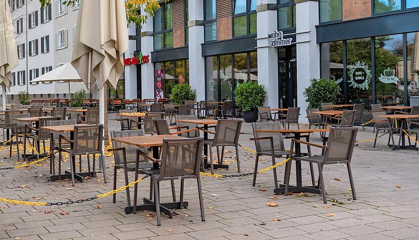 Ein trostloses Bild: Seit Ende 2020 hat die Gastronomie geschlossen. Für einen Re-Start für viele Bereiche stellt Heilbronn eine Million Euro zur Verfügung.
Foto: Archiv/Berger
