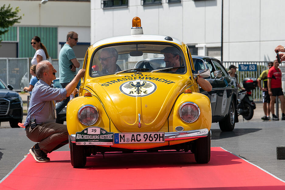 ADAC Oldtimerralley 180 automobile Klassiker machen am 9. Juli eine längere Pause am Audi Forum ADAC Oldtimerralley 180 automobile Klassiker machen am 9. Juli eine längere Pause am Audi Forum