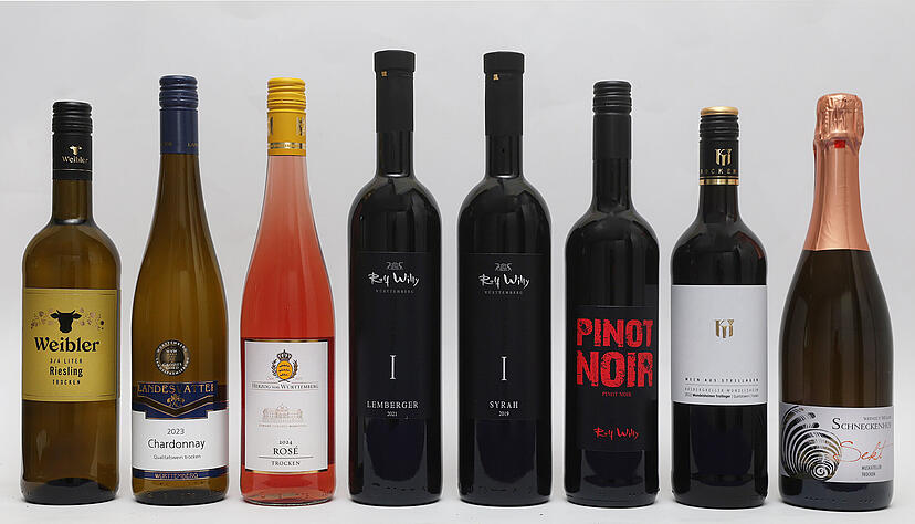 Acht "Beste W&uuml;rttemberger" stellen (von links) Familie Weibler, Anita Landesvatter, Herzog von W&uuml;rttemberg, Privatkellerei Willy, Lauffener Weing&auml;rtner und Schneckenhof.