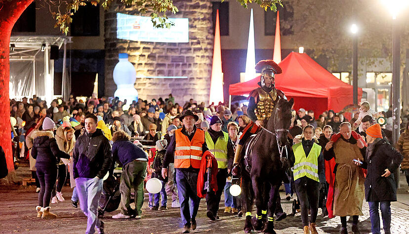 Lichtermeer beim Laternenlauf in Heilbronn