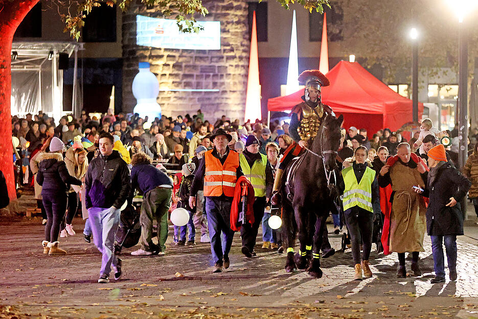 Lichtermeer beim Laternenlauf in Heilbronn