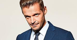 &bdquo;Ich bin kein besonders herkunftsverbundener Mensch. Das ist eher eine Leerstelle in mir&ldquo;:
Florian Schroeder.