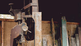 Lustige Osterhasen mit Ohren aus Birkenholz