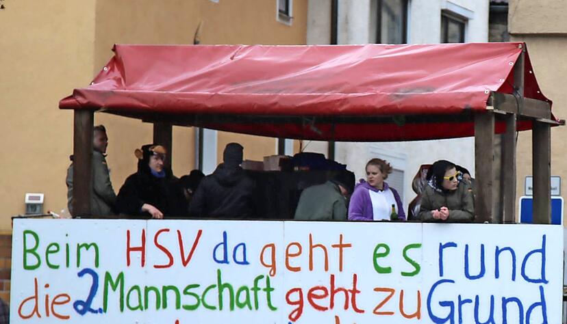 Die Spieler des SV Hüffenhardt setzten sich kritisch mit ihren sportlichen Leistungen auseinander. Die Spieler des SV Hüffenhardt setzten sich kritisch mit ihren sportlichen Leistungen auseinander.