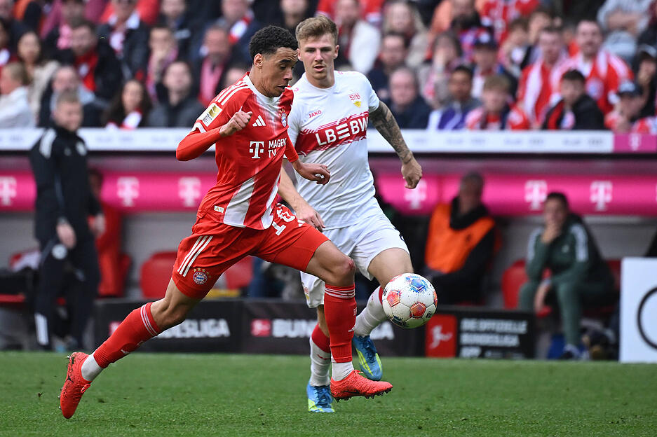 Finn Jeltsch: Verliert gegen Musiala den Zweikampf vor dem Ausgleich. Wenige Sekunden sp&auml;ter ein katastrophaler Fehlpass, der das 1:2 erm&ouml;glicht. Hatte viel zu tun, war dann angeschlagen und musste raus. Es war nicht der Tag von Jeltsch. Note: 5