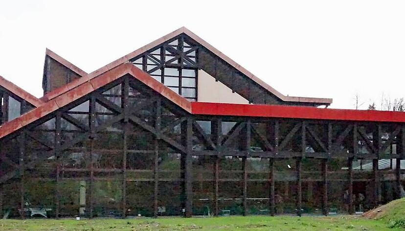 Ob sich eine Sanierung des Beilsteiner Mineralhallenbads lohnt, soll eine Machbarkeitsstudie zeigen.