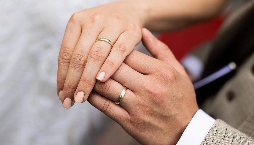 Klingbeil will mit einer Reform des Ehegattensplittings für mehr Vollzeitarbeit sorgen. Klingbeil will mit einer Reform des Ehegattensplittings für mehr Vollzeitarbeit sorgen.