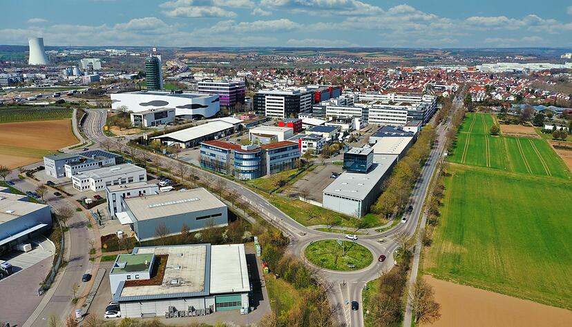 Rechts grün, links grau: So präsentiert sich Neckarsulm den Menschen, die aus Erlenbach in die Stadt hineinfahren.
Foto: privat