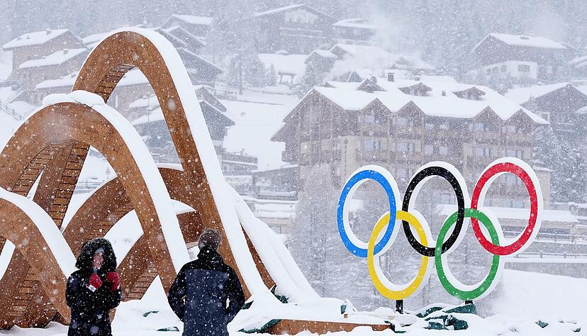 Weil an vielen unterschiedlichen Orten um olympische Medaillen gekämpft wird, schimpft der deutsche Funktionär Wolfgang Maier und sagt: "Das sind Einzelweltmeisterschaften." Weil an vielen unterschiedlichen Orten um olympische Medaillen gekämpft wird, schimpft der deutsche Funktionär Wolfgang Maier und sagt: "Das sind Einzelweltmeisterschaften."