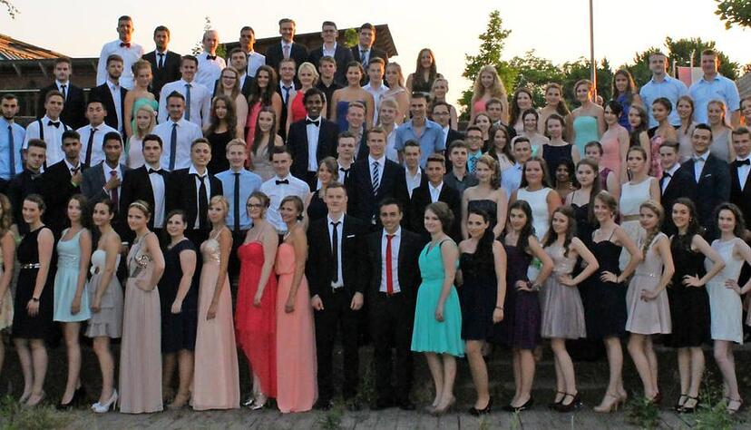 Es ist geschafft: 103 Abiturienten des Wirtschaftsgymnasiums in Öhringen freuen sich über ihren Abschluss und feierten diesen in der Kultura.Foto: Marissa Wagschal