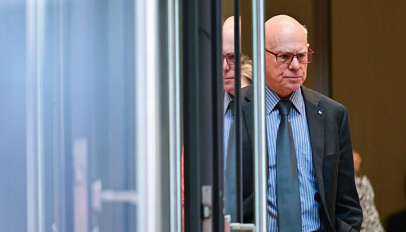 Lammert gibt den Stiftungs-Vorsitz nach acht Jahren ab.