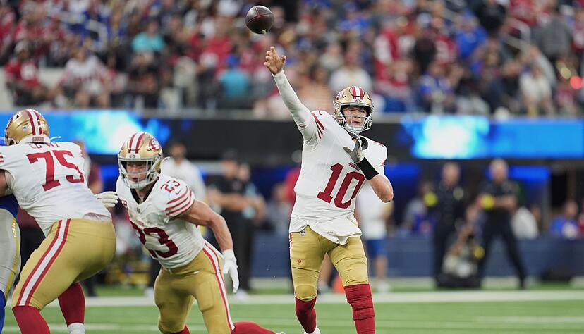 Ersatz-Quarterback Mac Jones führte die 49ers mit einer starken Leistung an.