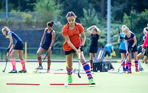 Hockey? Ist das nicht zu teuer? So lautet eins der gängigen Vorurteile.
Foto: Mario Berger Hockey? Ist das nicht zu teuer? So lautet eins der gängigen Vorurteile.
Foto: Mario Berger