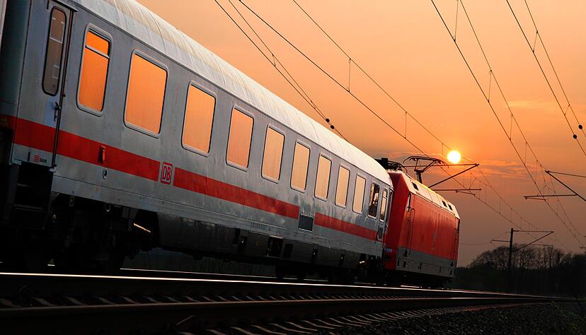 Ein Intercity wird kommen, allerdings nach Heilbronn frühestens 2028. Inzwischen muss aber auch diese Perspektive mit einem Fragezeichen versehen werden. Foto: dpa Ein Intercity wird kommen, allerdings nach Heilbronn frühestens 2028. Inzwischen muss aber auch diese Perspektive mit einem Fragezeichen versehen werden. Foto: dpa