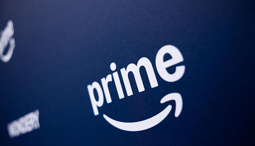 Werbung statt Werbefreiheit: Amazon führte im Februar 2024 ohne Zustimmung der Kunden Werbeunterbrechungen bei Prime Video ein, wer keine Werbung will, muss seitdem 2,99 Euro mehr zahlen. Werbung statt Werbefreiheit: Amazon führte im Februar 2024 ohne Zustimmung der Kunden Werbeunterbrechungen bei Prime Video ein, wer keine Werbung will, muss seitdem 2,99 Euro mehr zahlen.