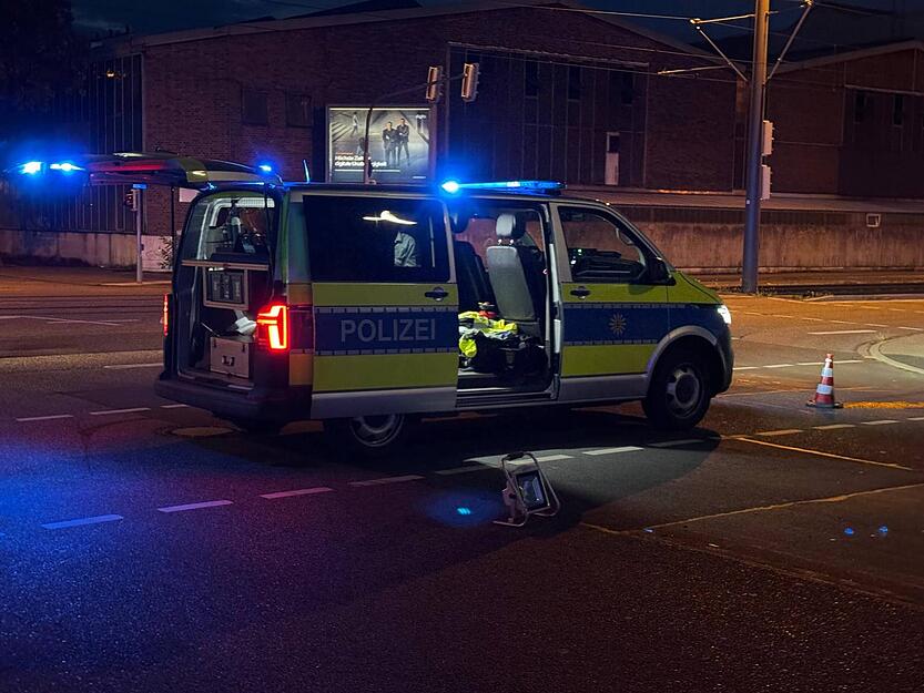 Die Polizei ermittelt nach dem tödlichen Unfall in Heilbronn. Die Polizei ermittelt nach dem tödlichen Unfall in Heilbronn.