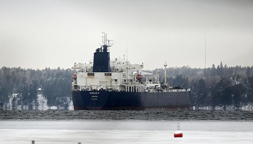 Der Öltanker «Eagle S» zählt nach EU-Einschätzung zur russischen Schattenflotte. (Archivbild) Der Öltanker «Eagle S» zählt nach EU-Einschätzung zur russischen Schattenflotte. (Archivbild)